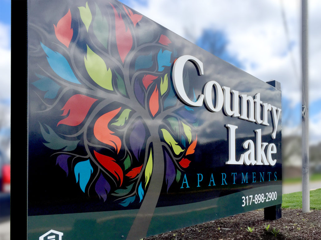 Country Lake Apartments Signage