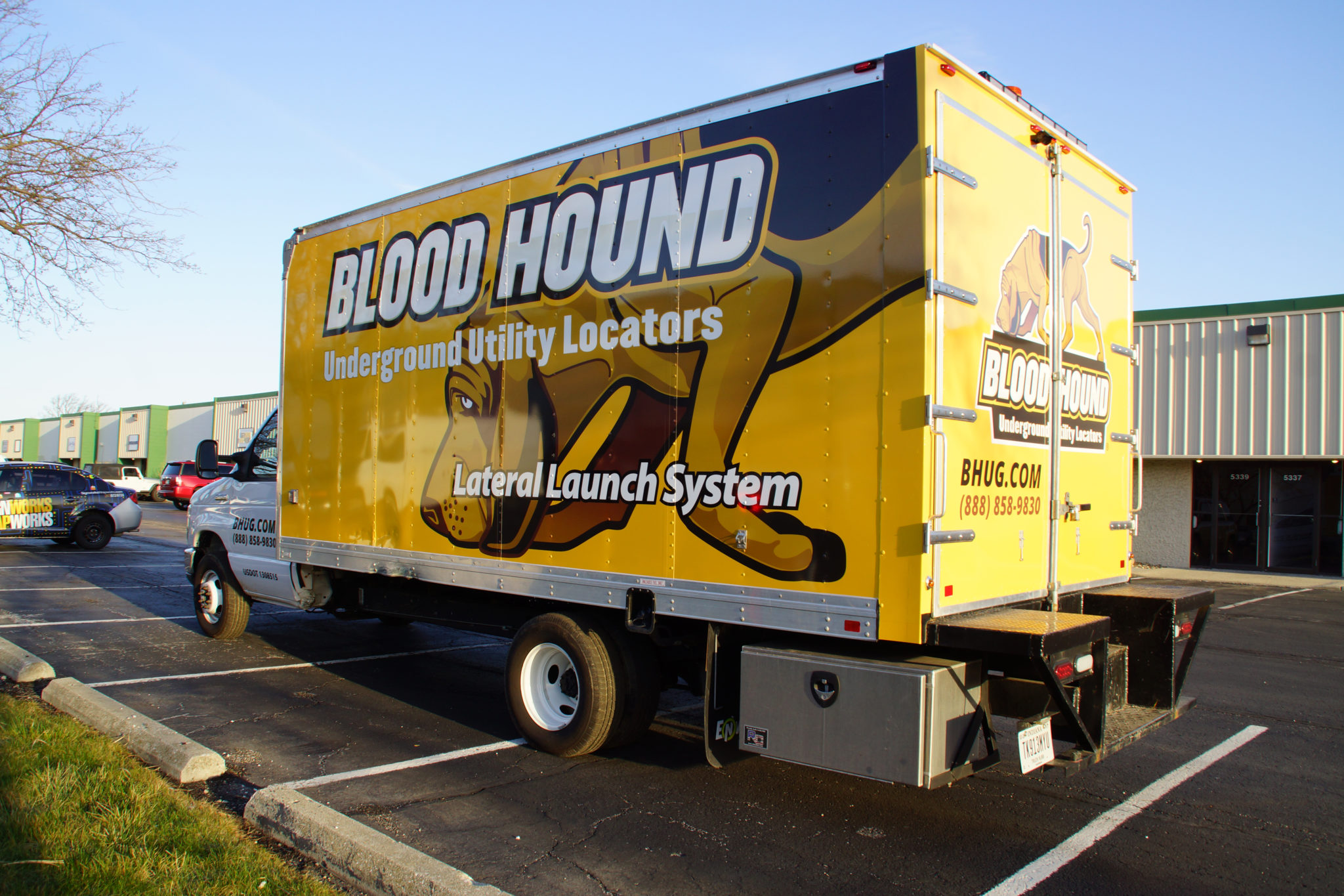 Blood-Hound-Box-Truck.jpg