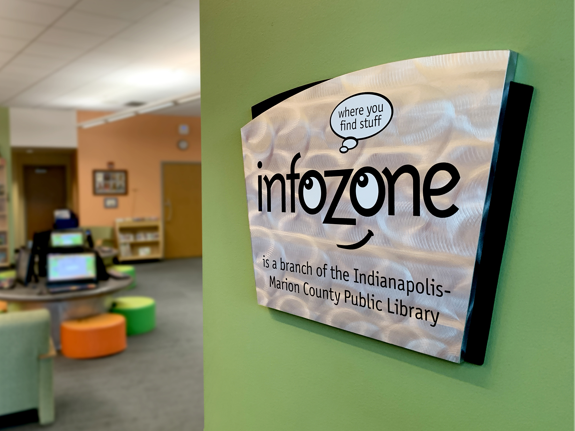 InfoZoneSign environmental design