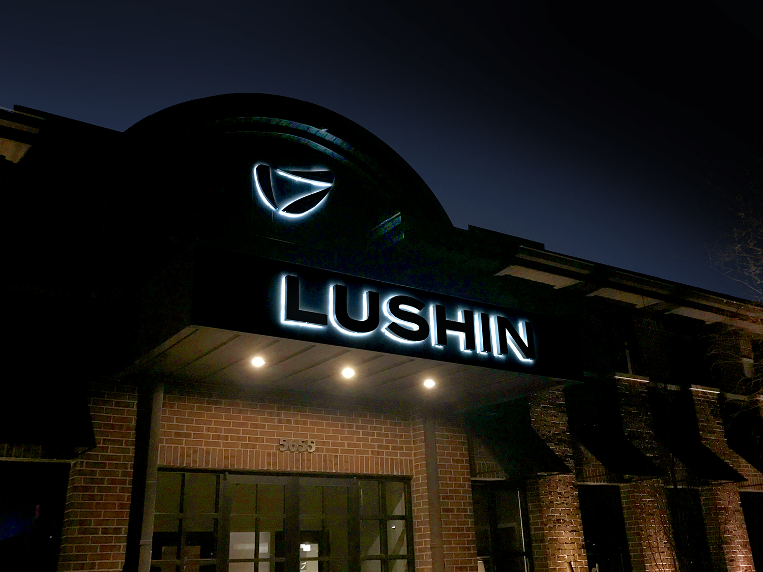 Lushin | Signworks