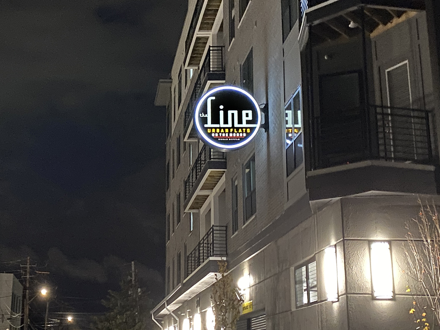 zLineExteriorNight1